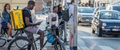 El Tribunal Supremo declara falsos autónomos a los riders de Glovo