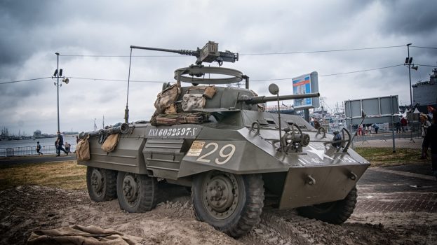tank-2437589_1280